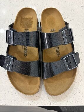 Birkenstock Arizona Patent Black Sandals - EU 40 (Women’s US 9–9.5)